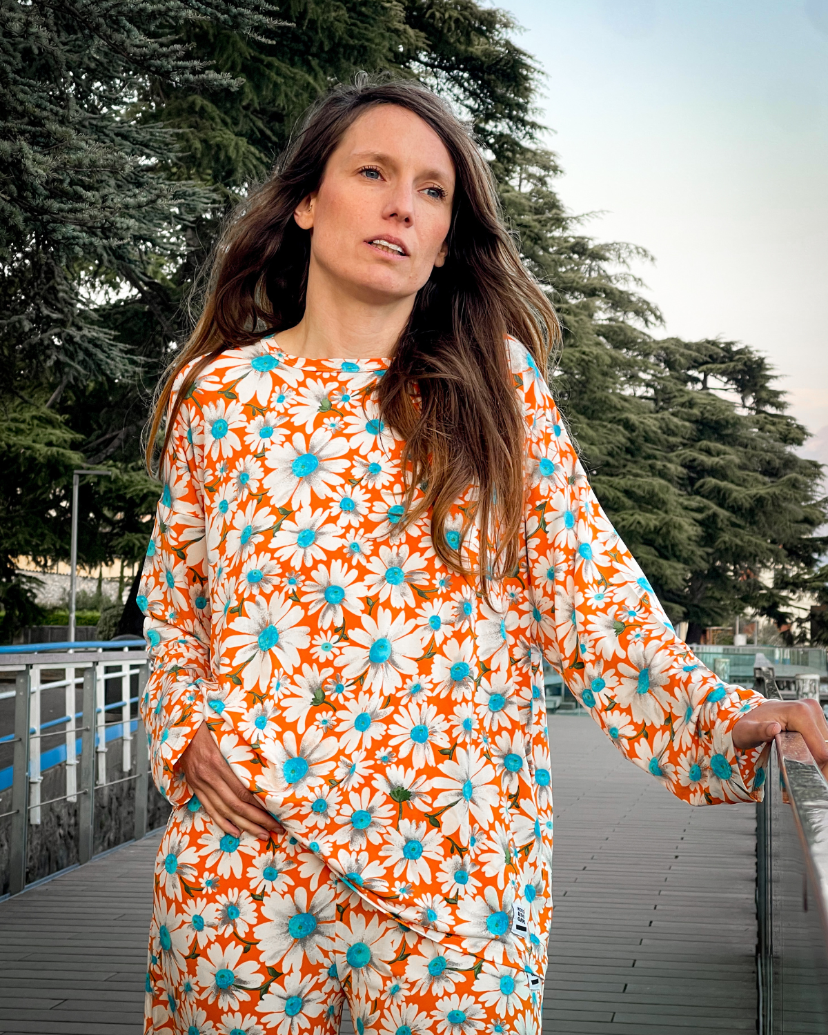 !! NEW !! MATCHY-MATCHY, modèle femme : T-shirt Jacques mixte en fine maille fleurie