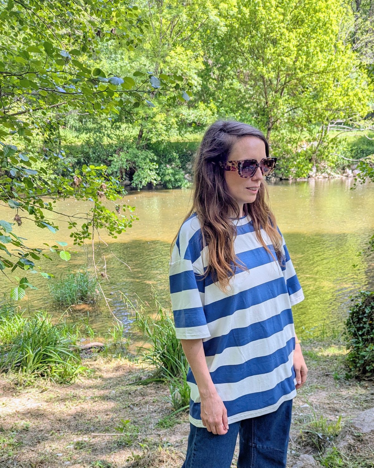 !! NEW !! Le T-shirt Berlin : Le T-shirt oversize Unisexe Men+Women rayé bleu et blanc – Image 3